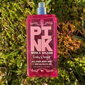 VS pink fruity and bright body mist